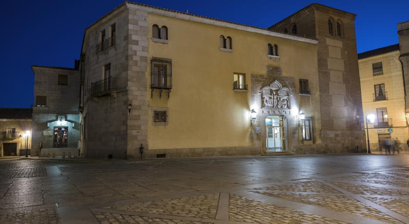 HOTEL PALACIO DEL VALDERRABANOS 4*